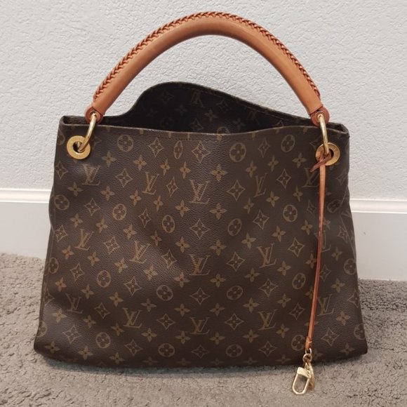 Louis Vuitton Handbags - Louis vuitton monogram artsy large handbag
